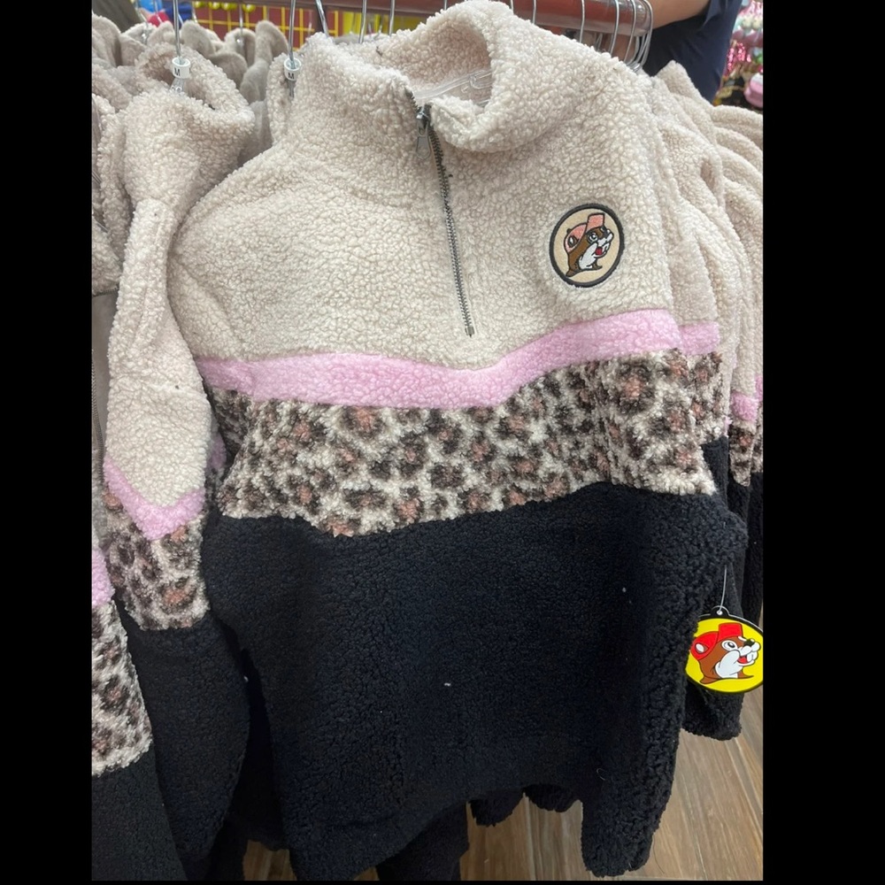 Buc-ee's adult Sherpa half zip